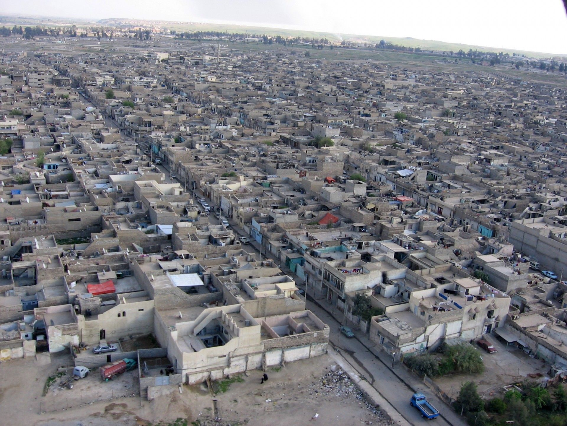 Miasto Mosul na północy Iraku zostało zajęte przez terrorystów z organizacji Islamskie Państwo Iraku i Lewantu. Na zdjęciu Mosul w 2006 roku. Fot. US DoD.