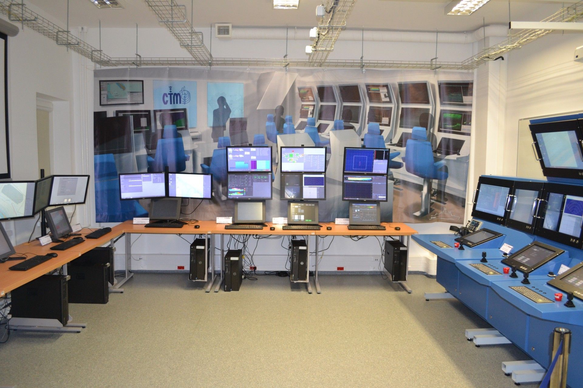Widok ogólny „Laboratorium Integracji Systemów Okrętowych” – fot. M.Dura