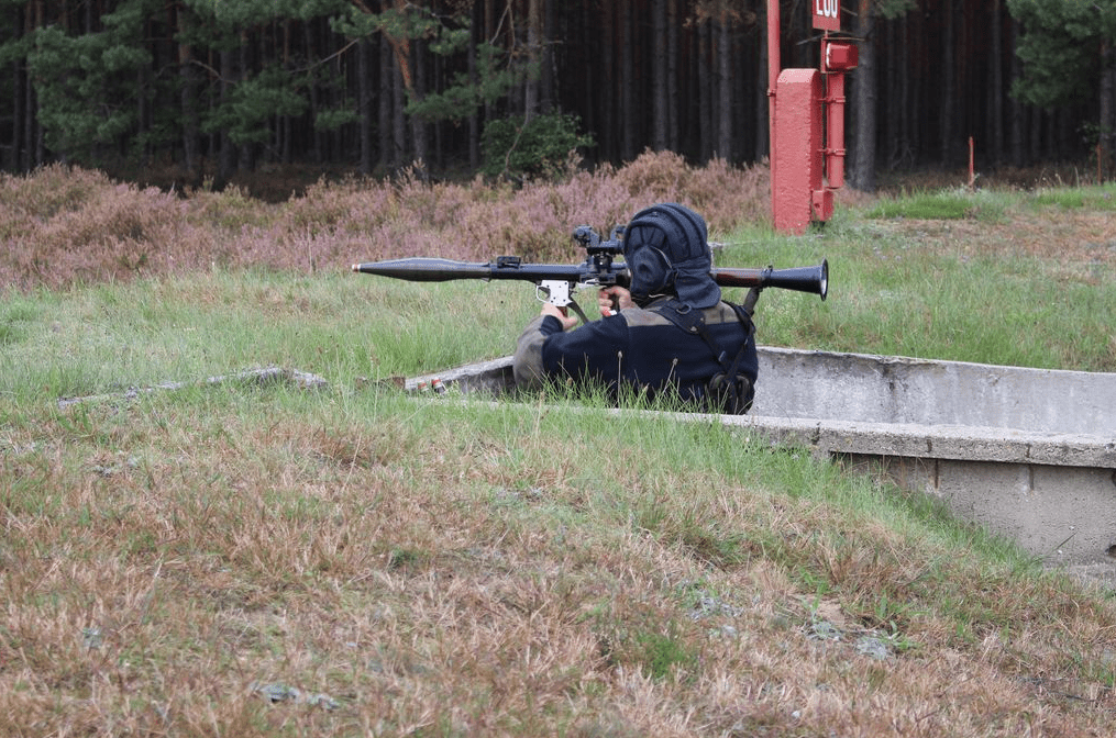Strzelanie ppk Malutka podczas ćwiczeń NATO pk. Hunter-16. Fot. st. kpr. Michał Jasionowski.