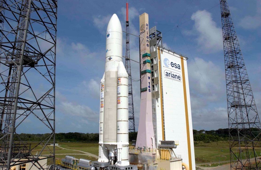 Rakieta Ariane 5 na stanowisku startowym ELA-3. Fot. ESA/CNES/ARIANESPACE-S.Corvaja