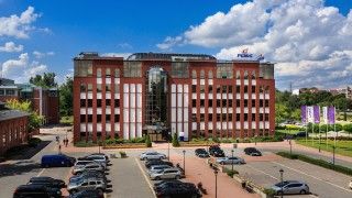 zastępca Dowódcy Operacyjnego RSZ gen. bryg. pil. Tadeusz Mikutel i I zastępca Dowódcy Generalnego RSZ  gen. dyw. pil. Jan Śliwka.
