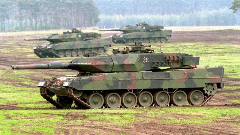 Czołgi Leopard 2A5 Bundeswehry, foto: Wikipedia cc/Bundeswehr-Fotos