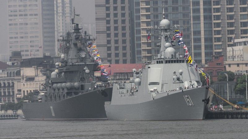 Chińsko-rosyjskie ćwiczenia "Maritime Cooperation 2014", realizowane w rejonie wybrzeży ChRL. Fot. emperornie/flickr/CC-BY-SA 2.0.
