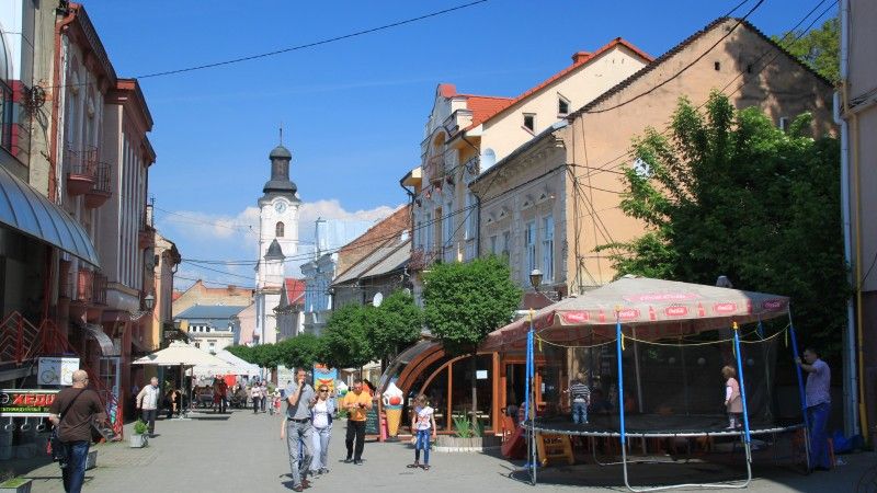 Centrum Użgorodu, najważniejszego miasta Zakarpacia- fot. Andrzej Hładij/D24