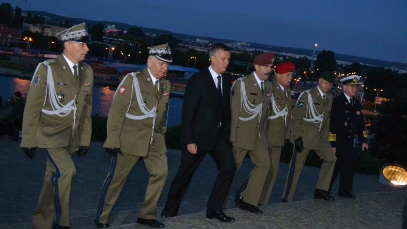 Posłowie Klubu Parlamentarnego PiS złożyli wniosek do Trybunału Konstytucyjnego w sprawie reformy systemu dowodzenia i kierowania – fot. M. Dura/D24