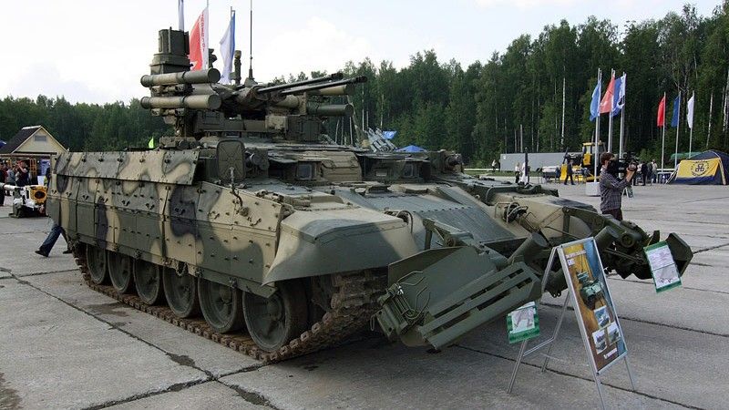 Wóz skonstruowany przez Algierczyków nasuwa na myśl wizję budowy wozów wsparcia czołgów w ZSRR/Rosji czego przykładem został BMPT Terminator