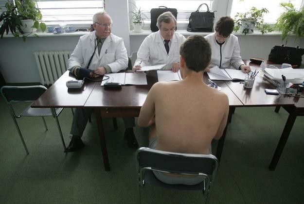 Gen. Klisz: powrót do tradycyjnego poboru nierealny