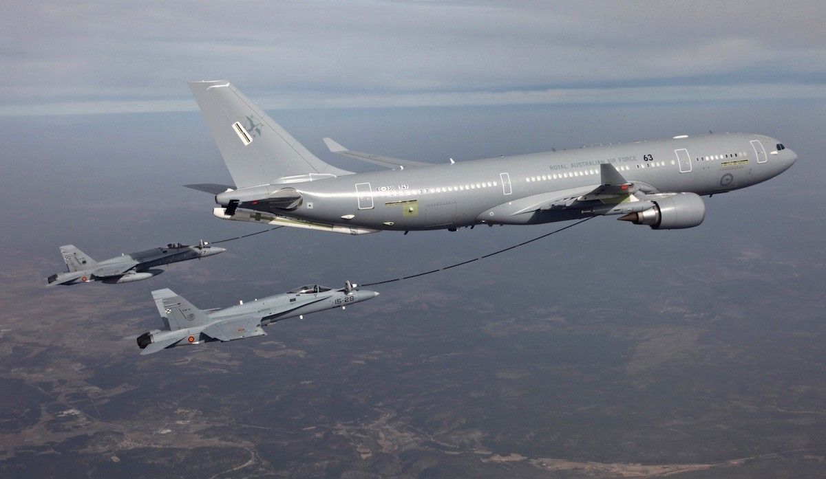 Lotnicze zakupy z SAFE. Szansa czy zagrożenie? [KOMENTARZ]