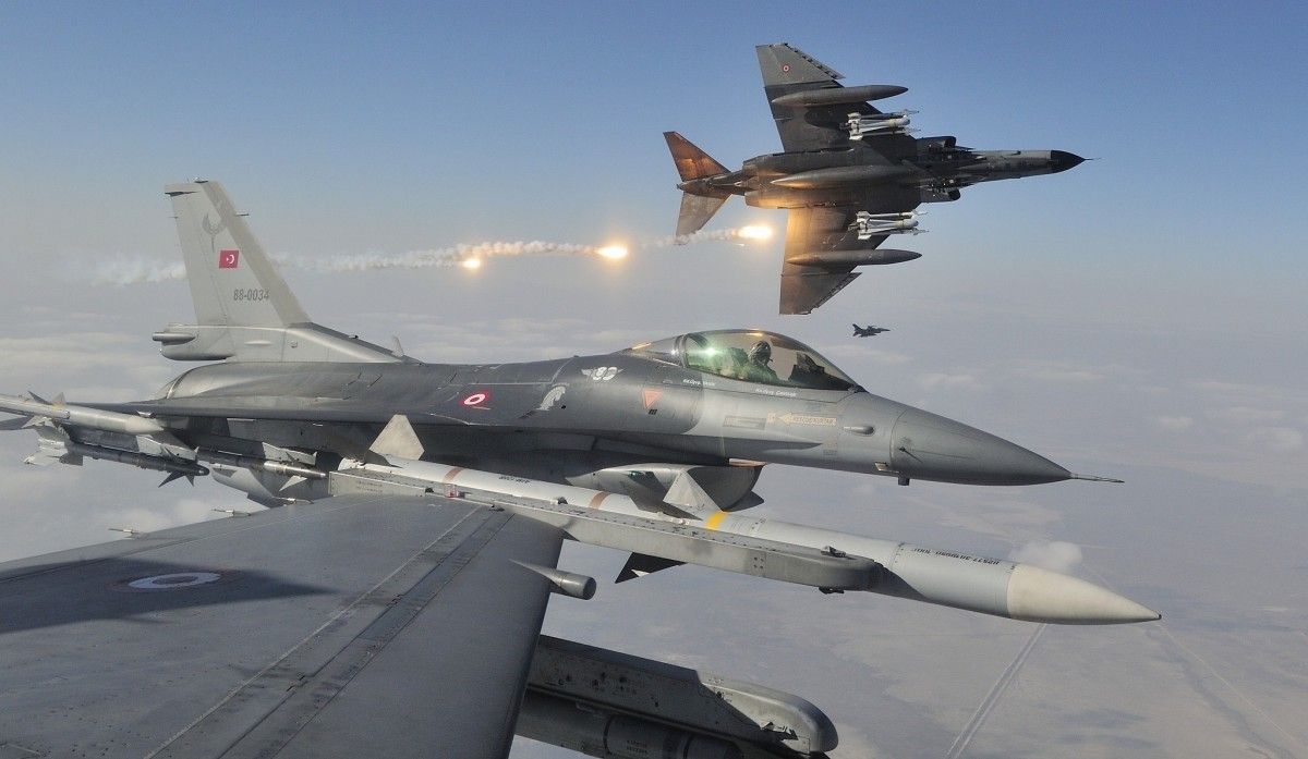 Naruszenie przestrzeni powietrznej Turcji: wojsko zestrzeliło niezidentyfikowany BSP