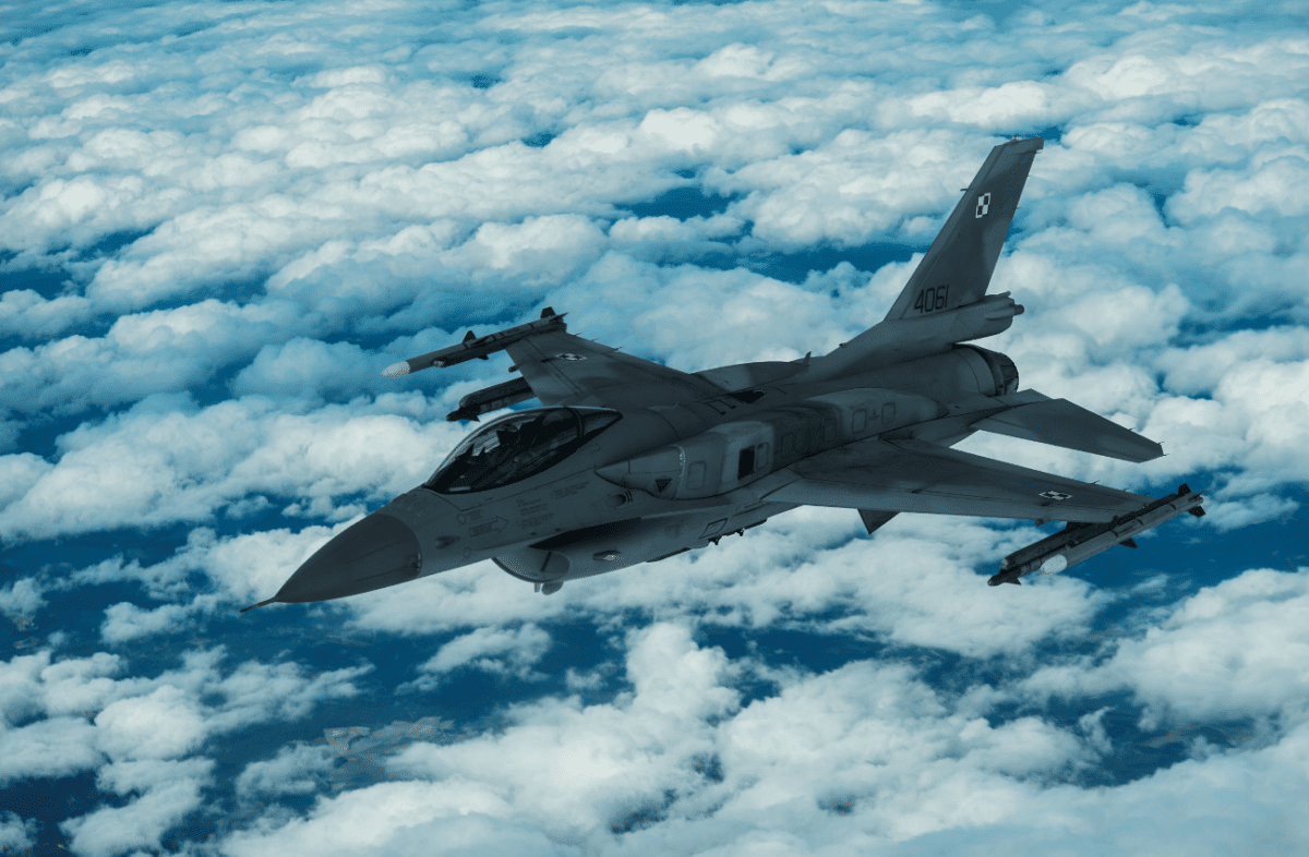 «Провокационные действия русских». Второй перехват F-16 за неделю