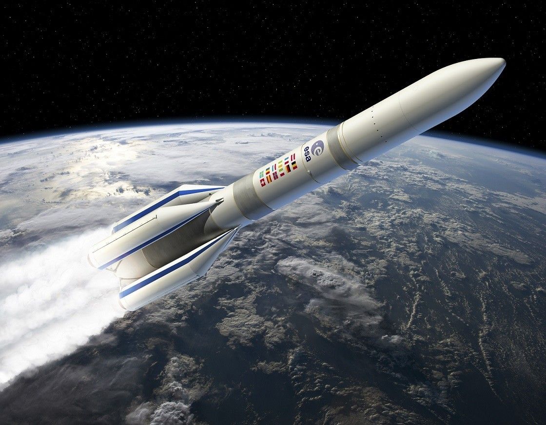 Rakieta nośna Ariane 6.4. Ilustracja: ESA / esa.int