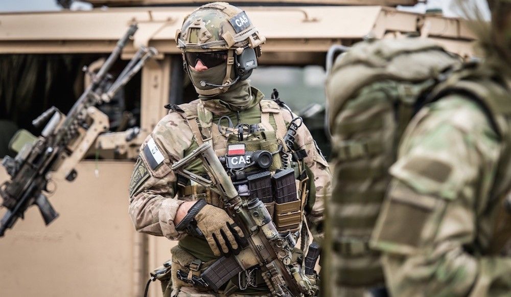 Polish Commandos Deployed to Ukraine to Conduct Training Activities ...