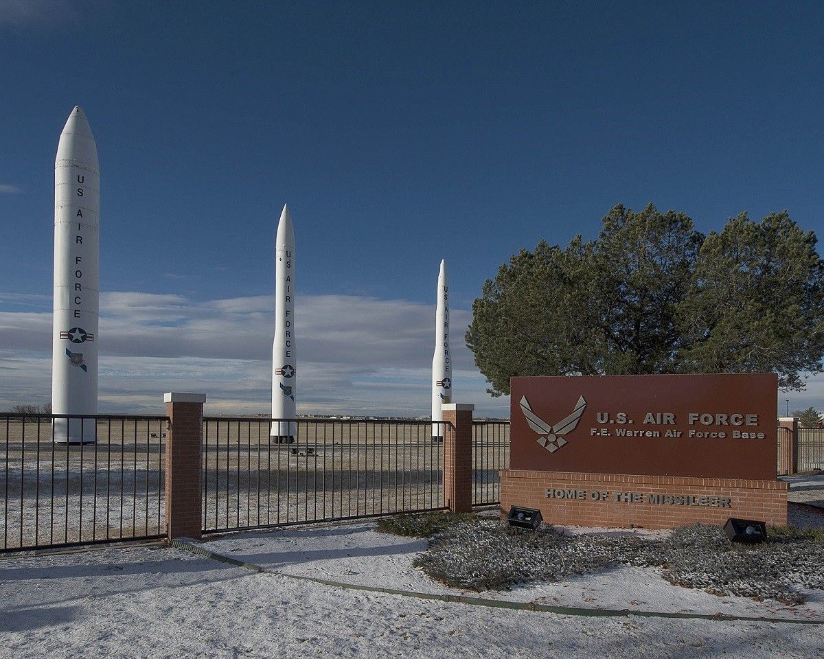 Ekspozycja przed bazą sił powietrznych USA niedaleko Cheyenne w stanie Wyoming. Fot. F. E. Warren US Air Force Base / warren.af.mil