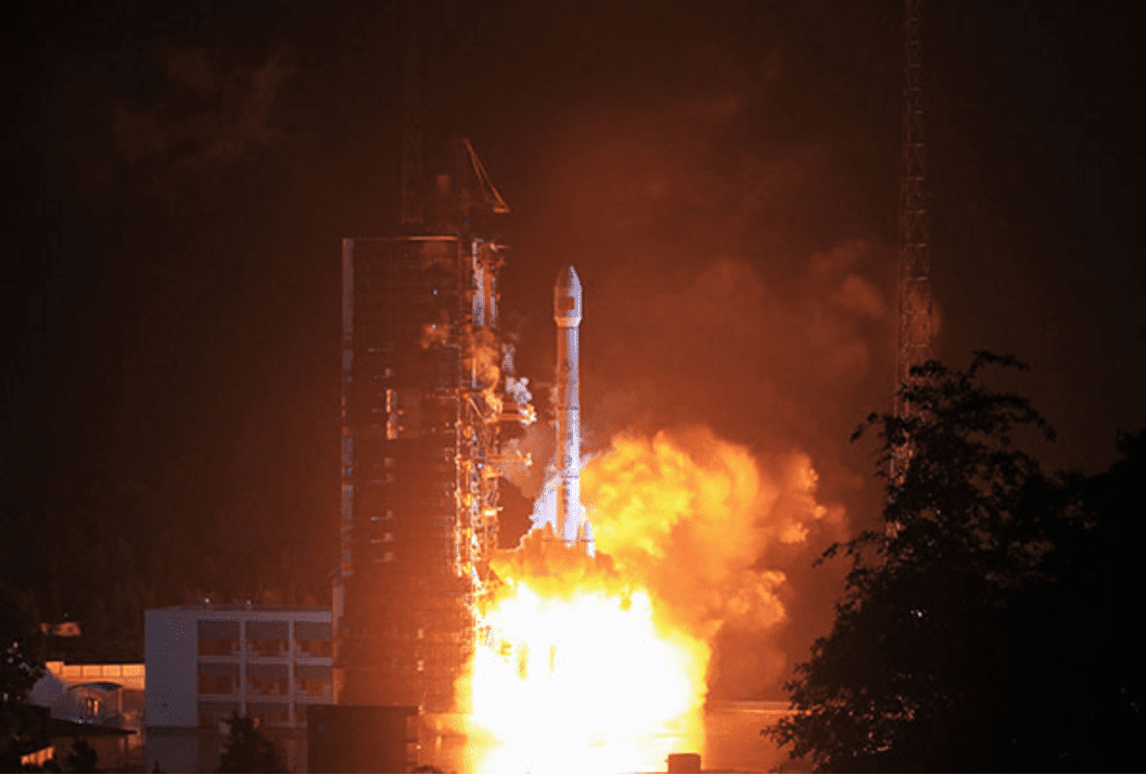 Start rakiety Długi Marsz-3B z satelitą Tiantong-01, fot. Xinhua/english.gov.cn
