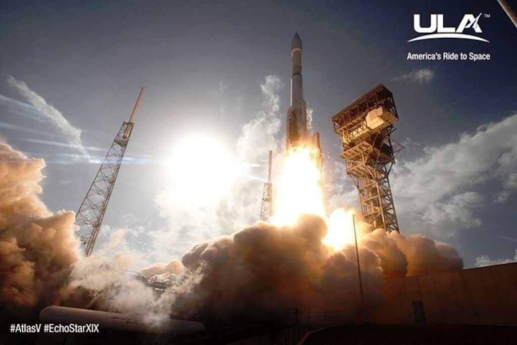 Start rakietyAtlas V 431 z satelitą EchoStar 19, Fot. United Launch Alliance via Facebook