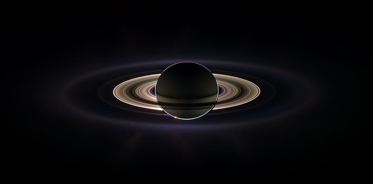 Zaćmienie Słońca przez Saturna w obiektywie sondy Cassini. Fot. NASA/JPL/Space Science Institute