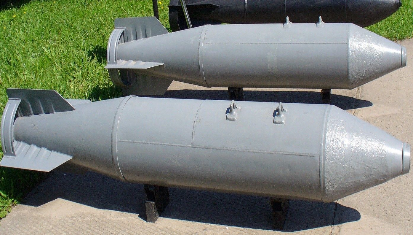 Bomba lotnicza do przenoszenia ulotek AGITAB-500-300. Fot. George Chernilevsky - Wikipedia / CC3.0