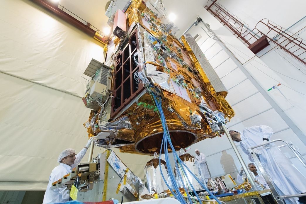 Platforma satelity MetOp-C została pomyślnie połączona z modułem użytkowym. Fot. Airbus Defence and Space