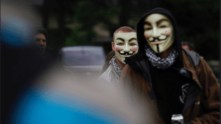 Maska Guya Fawkesa, fot. Swiss-truth, Flickr (CC BY 2.0)