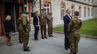 Wizyta byłego prezydenta Estonii Toomasa Hendrika Ilvesa w Centrum Doskonalenia Cyberobrony / Fot. CCD COE