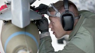 Mk-82 bomb under the F-16 jet. Image Credit: Tech Sgt.
Michael R. Holzworth/US Air Force