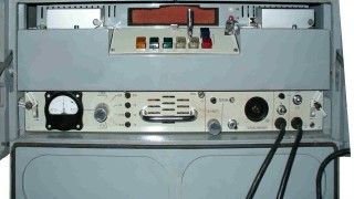 Polskie urządzenie szyfrujące DUDEK (wersja dla Stasi, w NRD znana pod nazwą T-353). Źródło: Wikimedia Commons, the free media repository