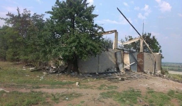 Results of the separatist use of the artillery in the Novoselivka area, 16th Aug. 2015. Image Credit:  http://ukraineunderattack.org
