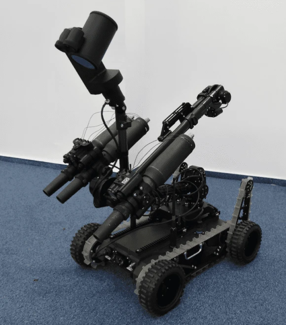 Robot PIAP GRYF - podwójny uchwyt do wyrzutnika oraz pojedynczy. Fot. PIAP