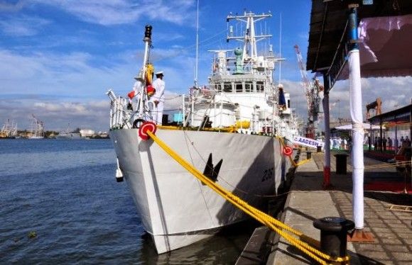 Indyjska straż przybrzeżna wprowadziła do linii pierwszy szybki okręt patrolowy typu Aadesh – fot. 2.bp.blogspot.com