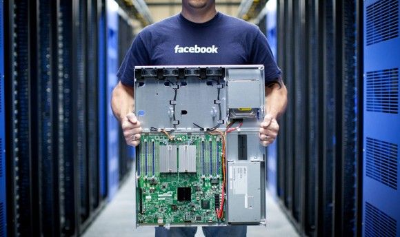 Facebook ujawnił skalę współpracy z amerykańskimi służbami - fot. http://brainstorming-articles.blogspot.com/