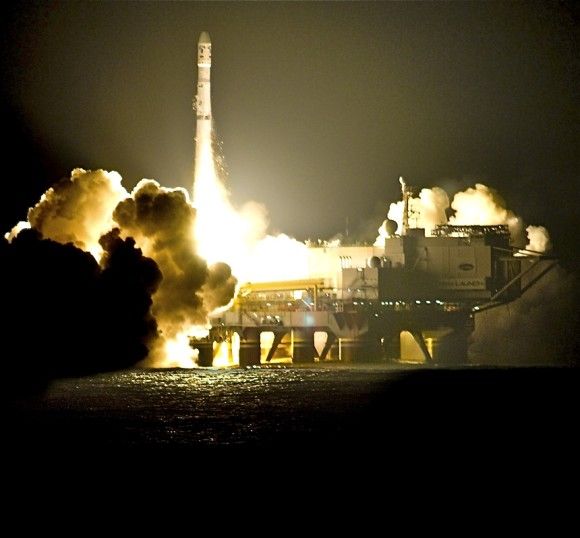 Start rakiety nośnej Zenit-3SL z platformyplatformy Ocean Odyssey spółki Sea Launch, Fot. jurvetson/Wikipedia, CC BY 2.0