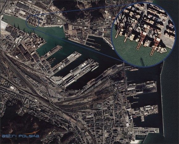 Zdjęcie portu w Gdyni wykonane przez satelity Pleiades – konstelacja oferuje dokładność 50cm/piksel. Źródło: Airbus Defence and Space