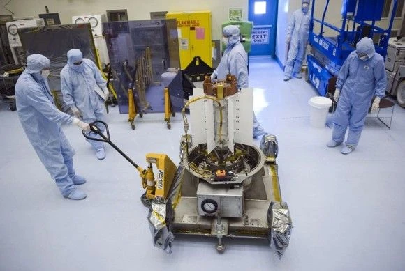 Multi-Mission Radioisotope Thermoelectric Generator (MMRTG) - takie urządzenie zasila łazik Curiosity na Marsie. Fot. NASA