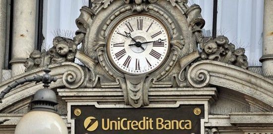 Bank Unicredit to kolejna instytucja finansowa oskarżona przez USA o łamanie sankcji przeciwko Iranowi - fot. Getty Images.