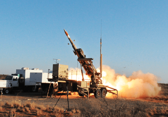 Raytheon is to offer a deeply modernized Patriot system within the Wisła programme. Radar technologies are one of the key areas that are to become a subject of technology transfer. Image Credit: Raytheon/patriotsystem.pl.