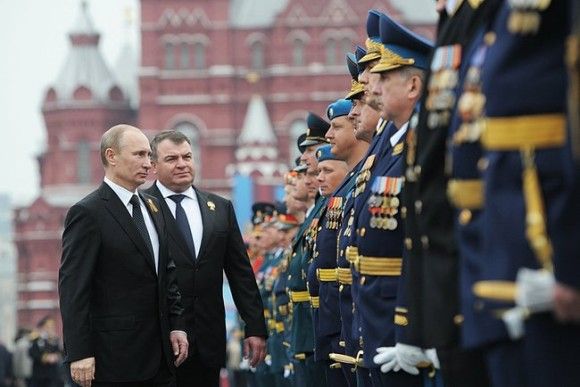 Władimir Putin i Anatolij Sierdiukow: autorzy reform wojskowych w Rosji- fot. kremlin.ru