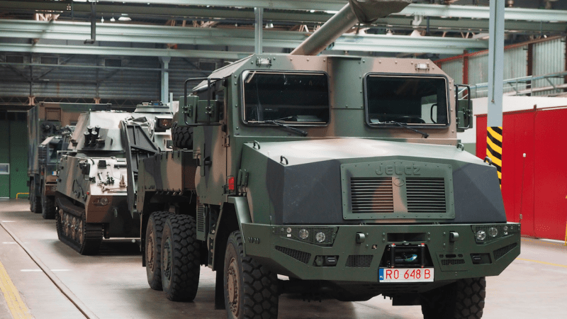 Prototyp 155 mm armatohaubicy samobieżnej Kryl w Hucie Stalowa Wola.