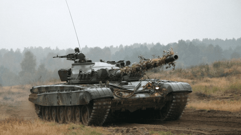 Polski czołg T-72M1 podczas ćwiczeń poligonowych, fot. http://21bsp.wp.mil.pl/, kpt. Konrad Radzik.
