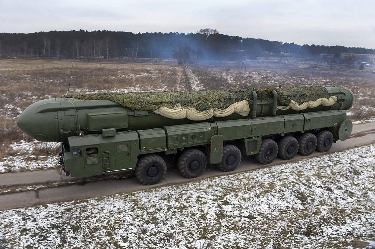 RS-12M Topol na mobilnej platformie kołowej. Fot. Ministerstwo Obrony Federacji Rosyjskiej / mil.ru