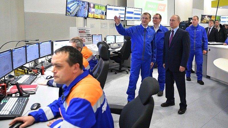 Władimir Putin wizytujący Jamał LNG / Fot. www.kremlin.ru