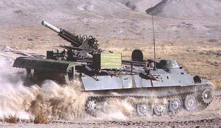 Improwizowane wozy wsparcia ogniowego na froncie