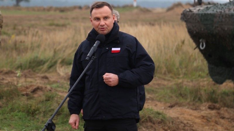 <p>Prezydent Andrzej Duda podczas ćwiczenia Dragon-17. Fot. Rafał Lesiecki / Defence24.pl</p>