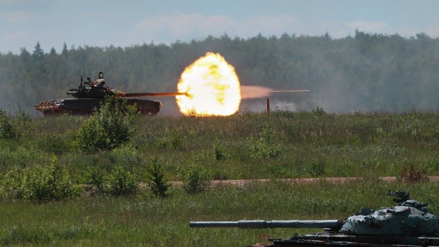 Pododdziały czołgowe walczące o tytuł „uderzeniowy” otrzymały o 13% wyższe oceny ze strzelań niż przed rywalizacją. Fot. mil.ru