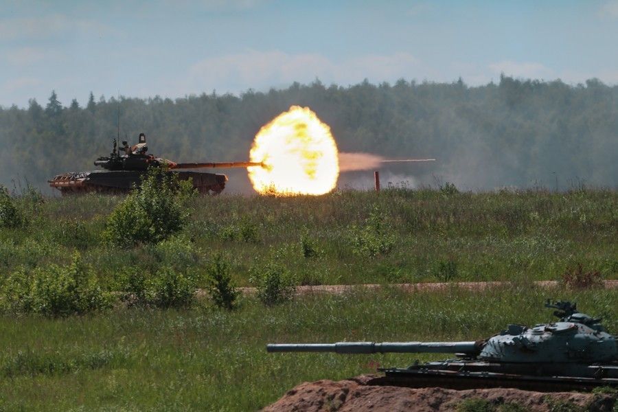 Pododdziały czołgowe walczące o tytuł „uderzeniowy” otrzymały o 13% wyższe oceny ze strzelań niż przed rywalizacją. Fot. mil.ru