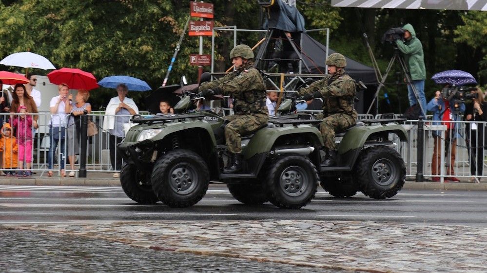 Quady podczas defilady Wojska Polskiego w 2016 roku | Fot. R. Surdacki / Defence24.pl