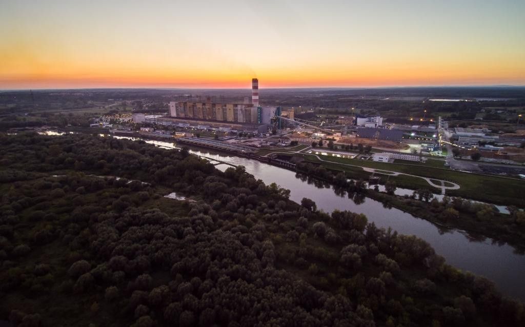 Susza uderza w elektrownie Enei. Z systemu znikło ok, 1,3 GW mocy