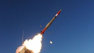 Pocisk PAC-3 podczas startu z wyrzutni systemu Patriot fot. Lockheed Martin