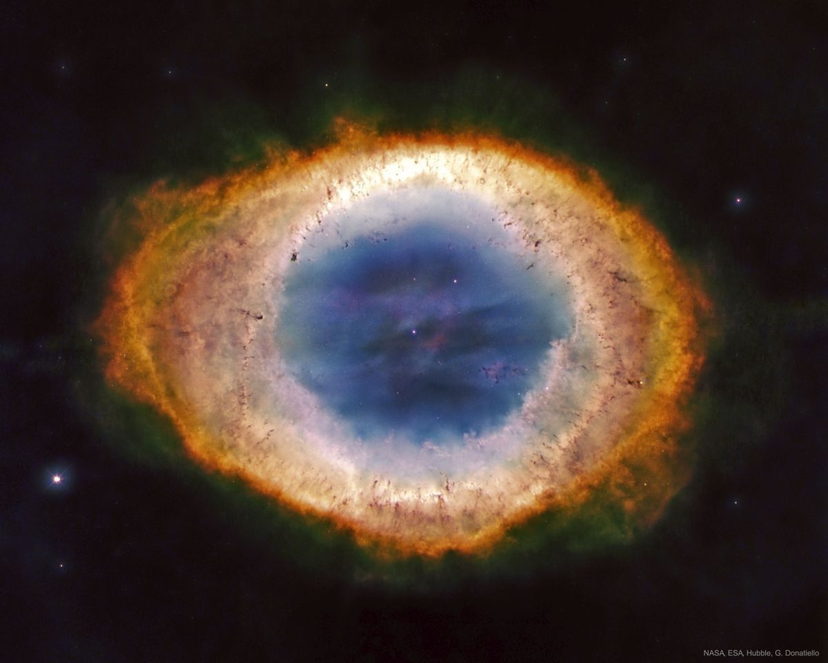 Mgławica planetarna M57 (Mgławica Pierścień). Fot. NASA, ESA, Hubble, G. Donatiello