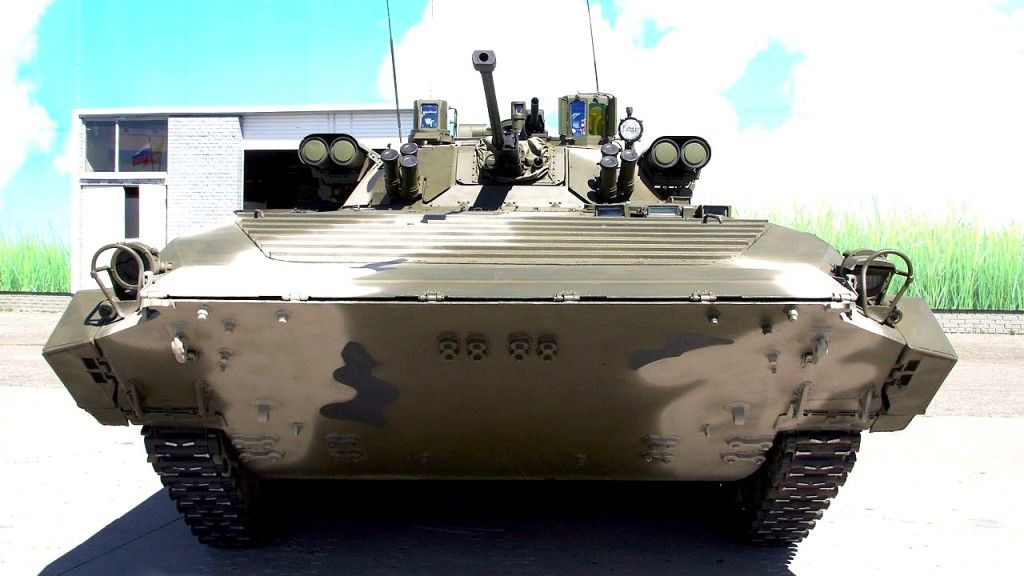 BMP-2M z wieżą "Biereżok" i 4 pociskami przeciwpancernymi 9M133 Kornet. Fot. Vitaly V. Kuzmin/CC BY-SA 4.0