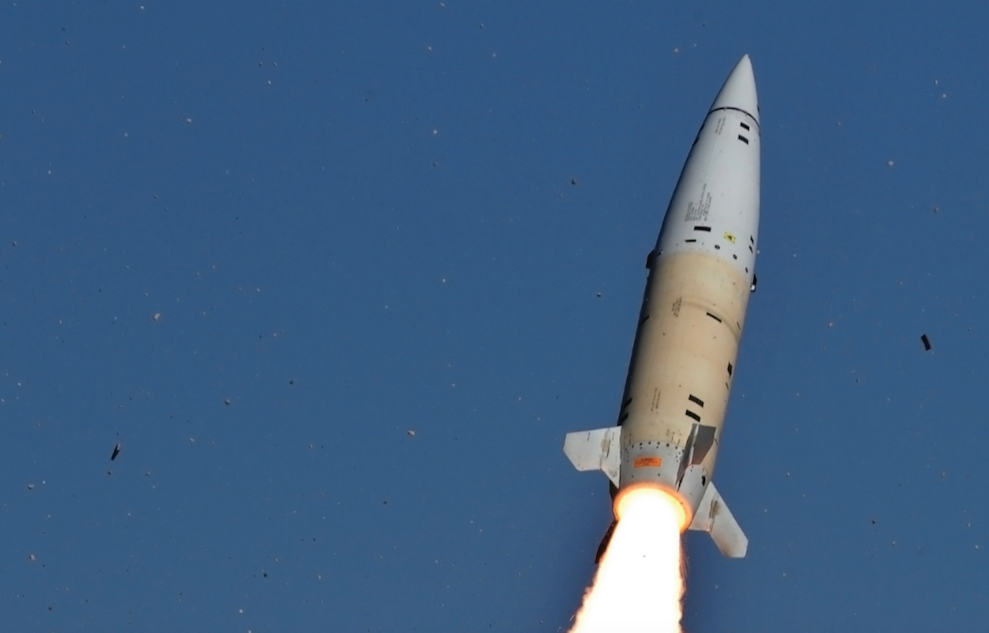 Gen. Komornicki: Rosję należy powstrzymywać na jej terytorium